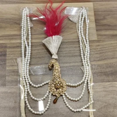 Golden Brown Kalgi with Red Feather & Pearl Mala