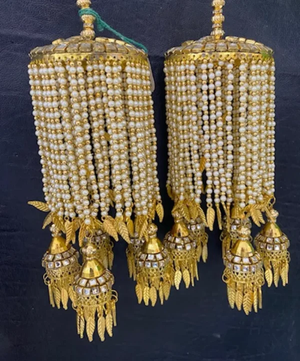 Golden Heavy Kaleera with Kundan and Pearls Chain