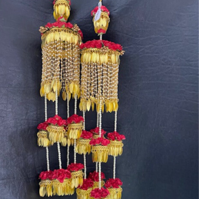 Golden Hanging Kaleera with Red Roses & Pearl Chain